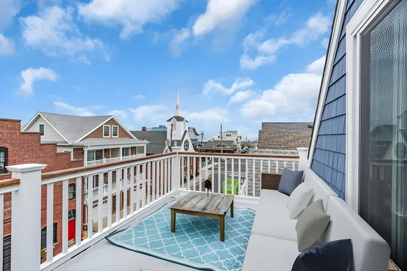 Amazing 4BR Family Home - Beach Block - Game Room