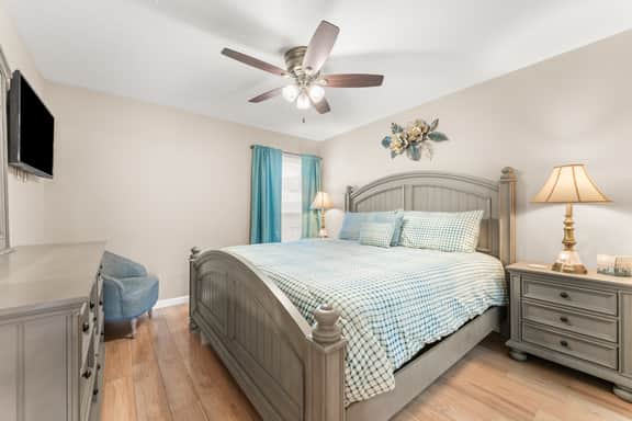 Pointe Royale 6-13