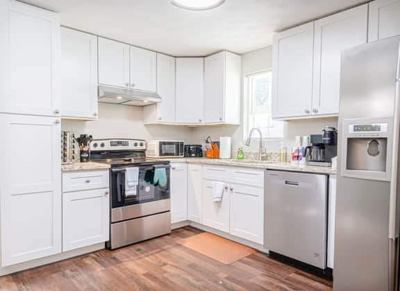 3BR•Washer & Dryer•Parking•Porch•Near Fort Moore