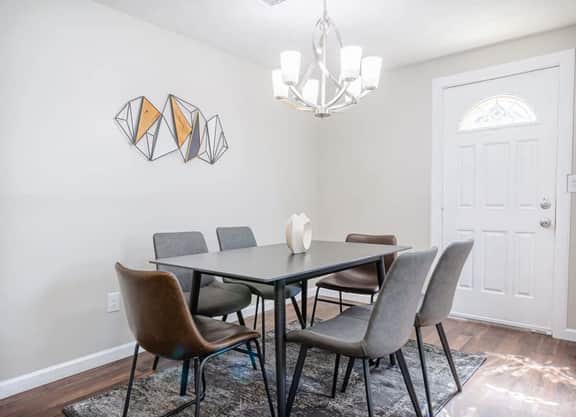3BR•Washer & Dryer•Parking•Porch•Near Fort Moore