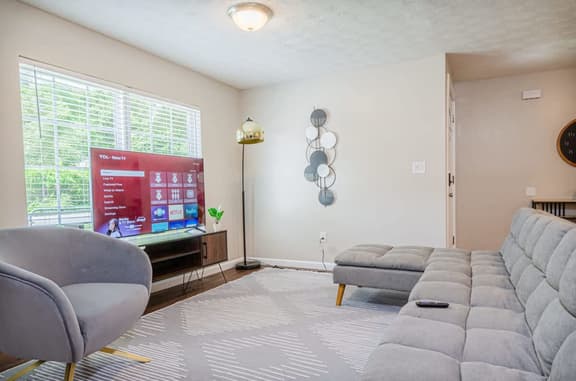 3BR•Washer & Dryer•Parking•Porch•Near Fort Moore