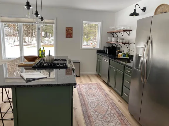 Charming & Renovated Stowe 4 BR Getaway